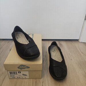 Clarks Black Cloud Steppers Sillian Intro Flats Size 9.5M Comfortable & Stylish